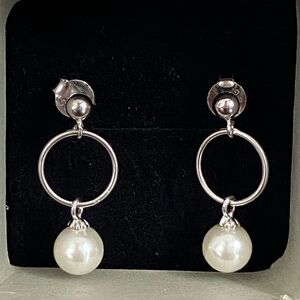 NIB Elegant Sterling Silver Pearl Drop Earrings